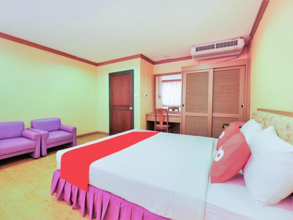 Oyo 565 Trang Hotel Экстерьер фото