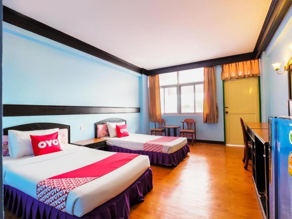 Oyo 565 Trang Hotel Экстерьер фото