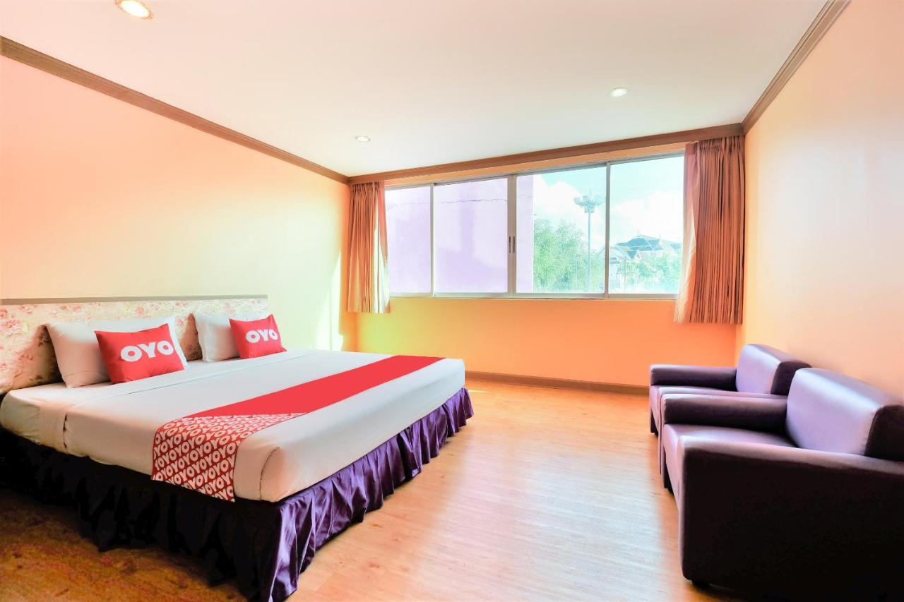 Oyo 565 Trang Hotel Экстерьер фото