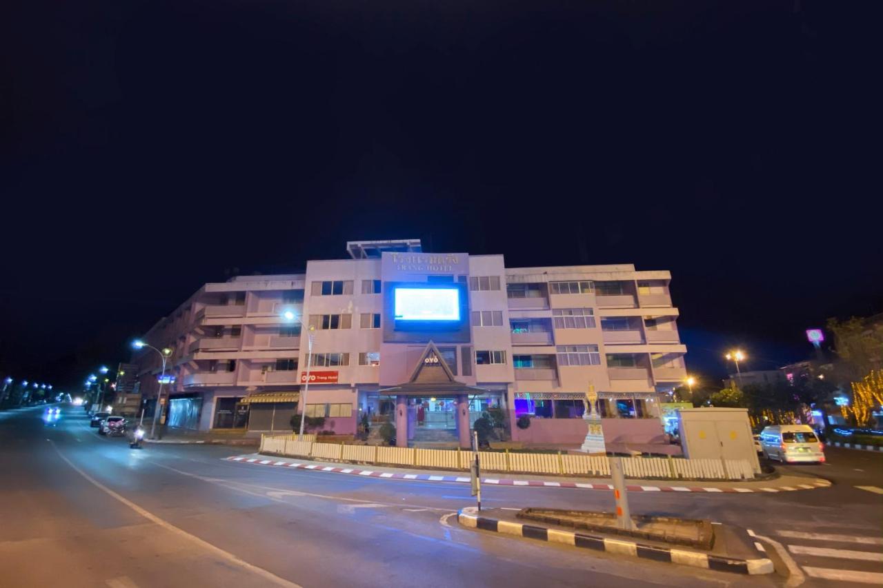 Oyo 565 Trang Hotel Экстерьер фото